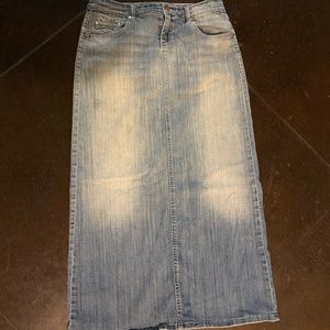 Maurices denim skirt 7/8